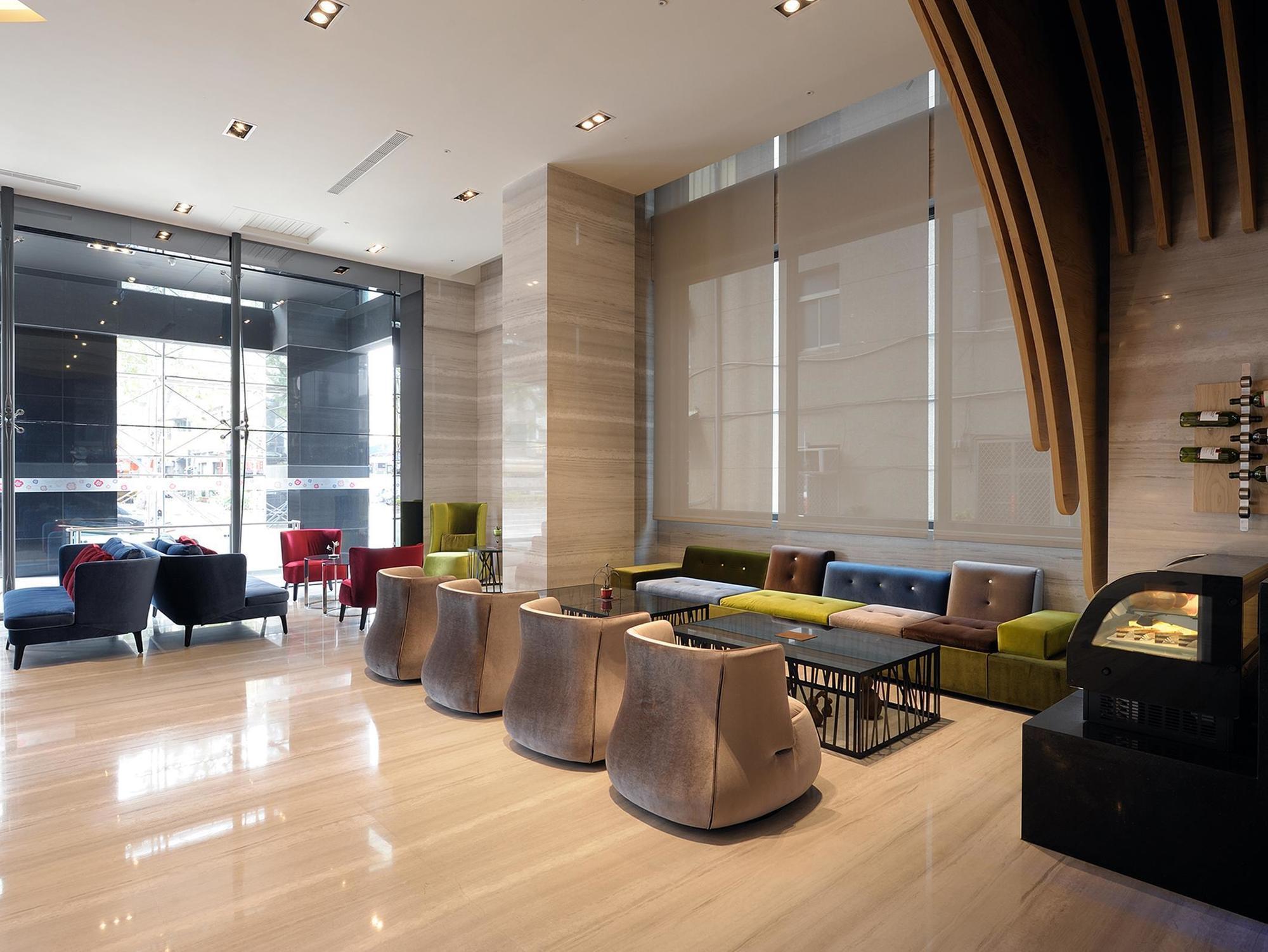 Golden Tulip Glory Fine Hotel Tainan Exterior photo